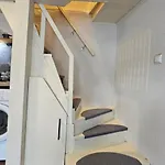 Biscuit Cosy Mini House In Old Town Apartment