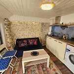 Apartment Biscuit Cosy Mini House In Old Town
