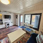 Biscuit Cosy Mini House In Old Town Apartment *