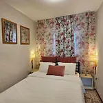 Apartment Biscuit Cosy Mini House In Old Town *