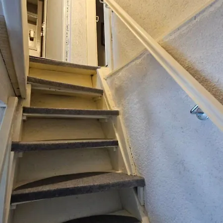 Biscuit Cosy Mini House In Old Town Apartment *