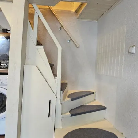 Biscuit Cosy Mini House In Old Town Apartment