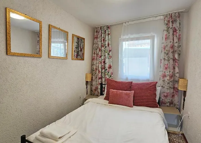 Biscuit Cosy Mini House In Old Town Apartamento